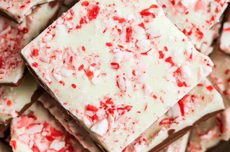 Delicious 3 Ingredient Peppermint Bark recipe for holiday treats.