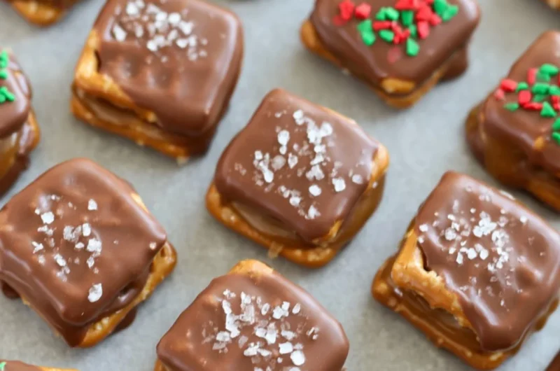 Irresistible salted caramel chocolate pretzels for Christmas parties